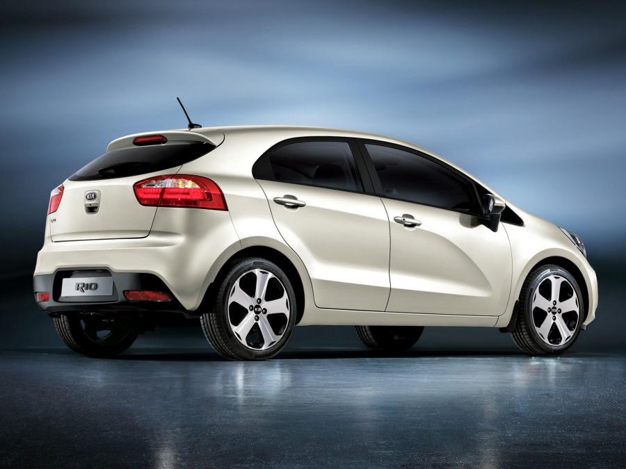  Kia Rio 5-Door 2011 года  (фото 15 из 30)